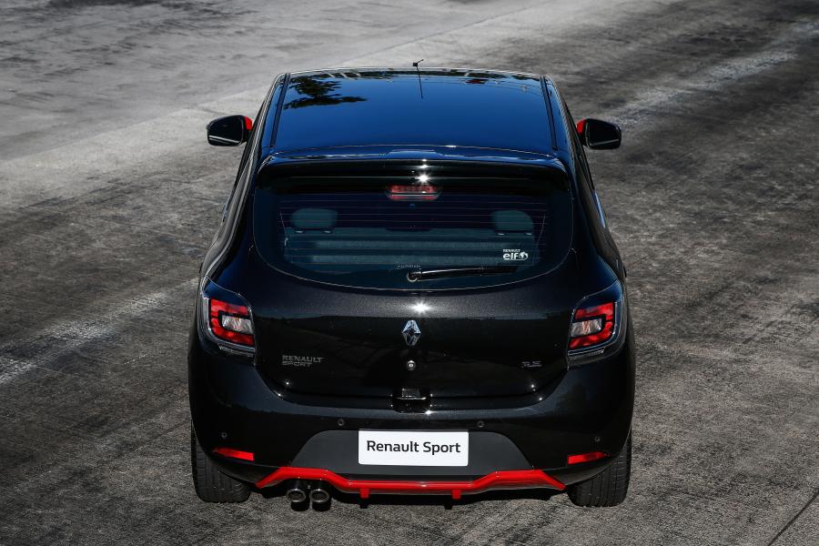  Renault Sandero R.S. 2.0 Racing Spirit 2017 года  (фото 25 из 30)